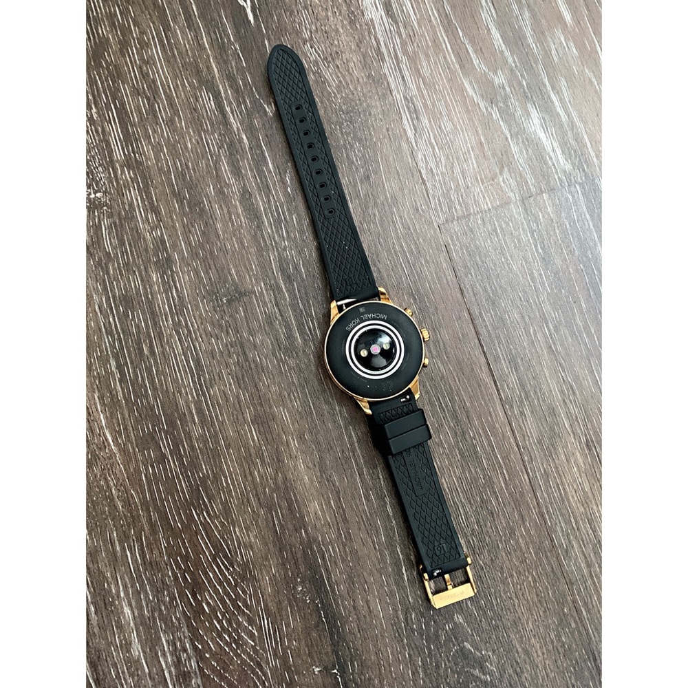 Michael Kors smart watch - Picture 2 of 5